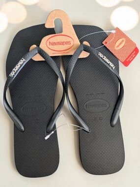 Havaianas Flip Flops Black Silver Logo 11/12 Women’s 9/10 Men’s Brazil NWT